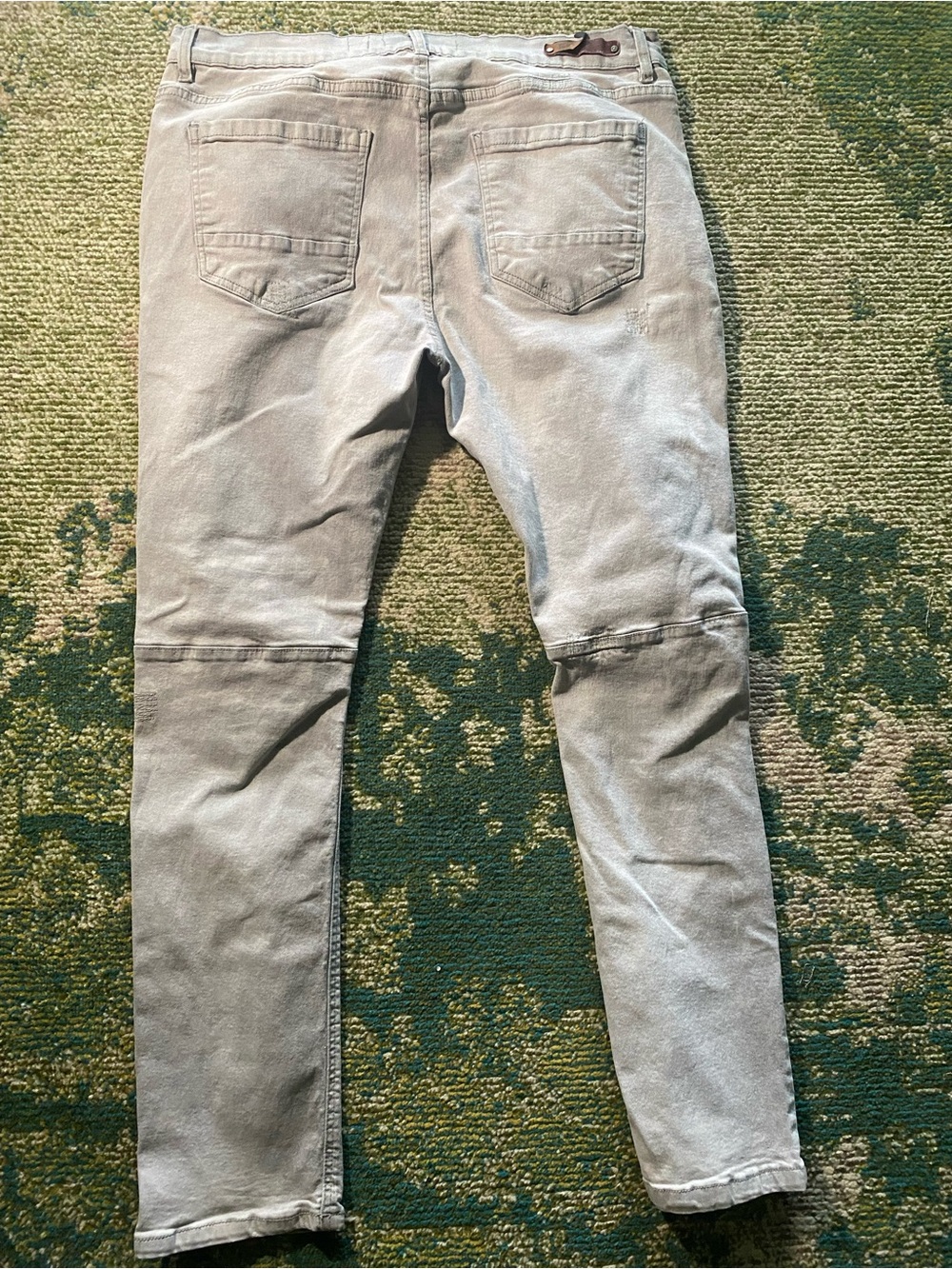 Evolution Gray Washed Jeans - Picture 2 of 3